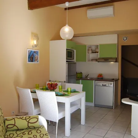Apartment Comfortable With A Terrace Near Sea Saint-Cyprien (Pyrenees-Orientales)